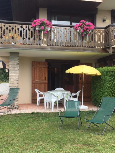 Chalet La Licorne 1 - Pied Des Pistes นอเทรอ-ดาม-เด-เบลล์คอมบ์ ภายนอก รูปภาพ